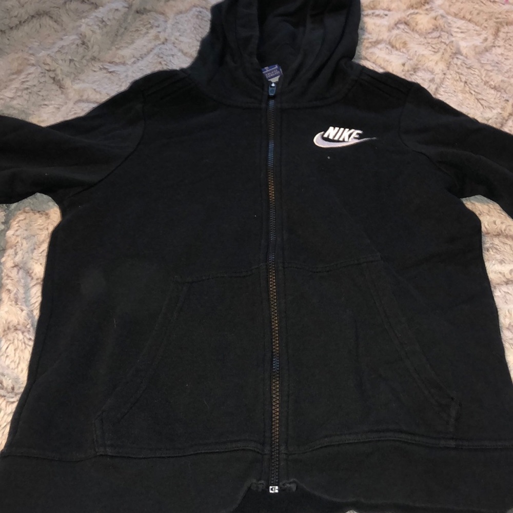 black nike jacket
